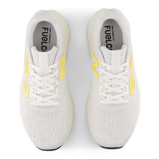 New Balance FuelCell Propel v5